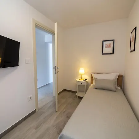 Zvane Apartman